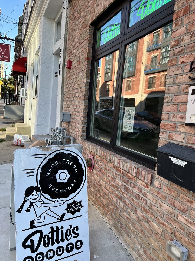 Dottie’s Donuts