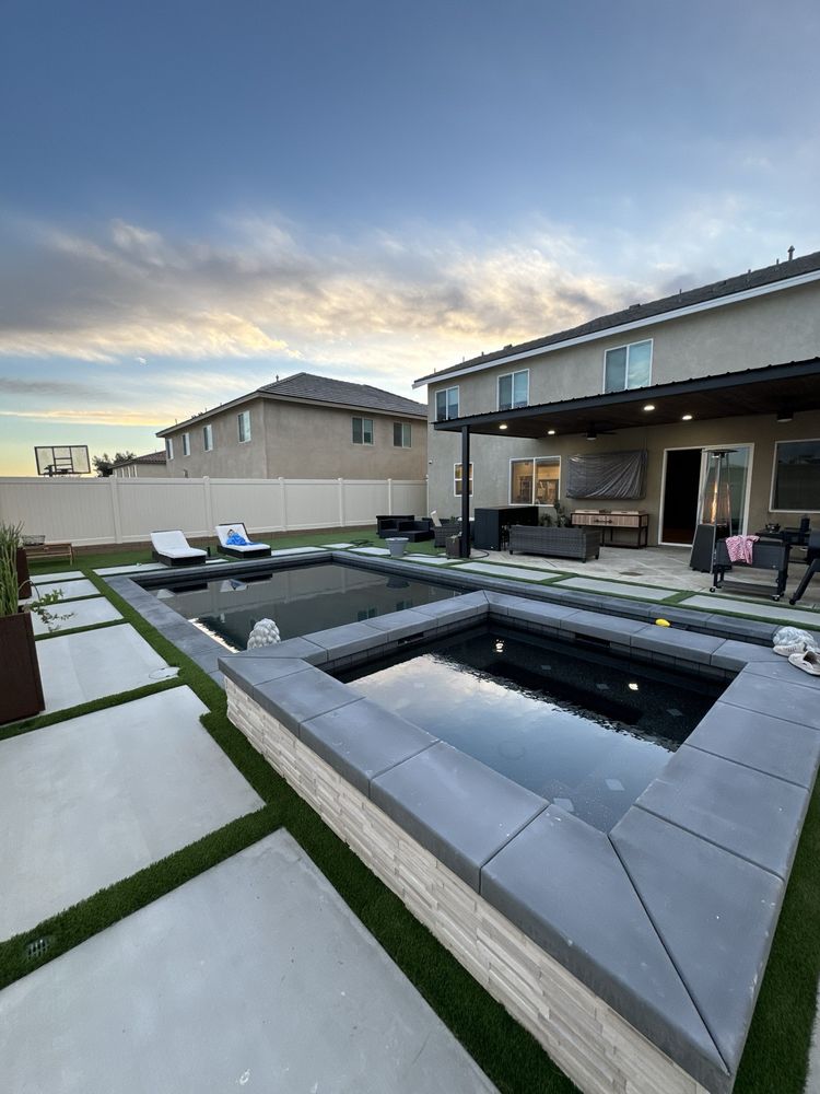 Oasis Custom Pools