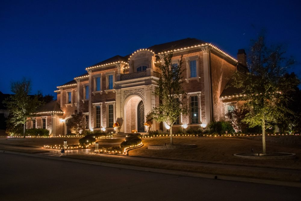 The Christmas Lights Experts