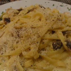 Botticelli Italian Restaurant Closed 15 Photos 36 Reviews Photo Of Botticelli Italian Restaurant Dublin Republic Ireland Fettuccine Pollo E Funghi