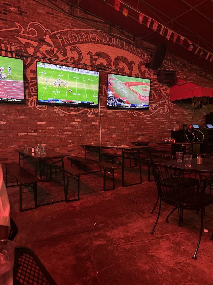 Harlem Tavern
