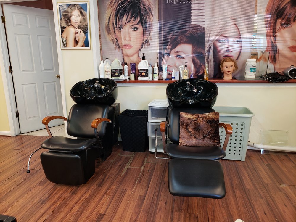 Kenny's Hair Studio