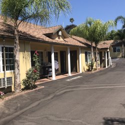 Rose Bowl Motel 10 Photos 18 Reviews Hotels 1533 Colorado Photo Of Rose Bowl Motel Los Angeles Ca United States A Little