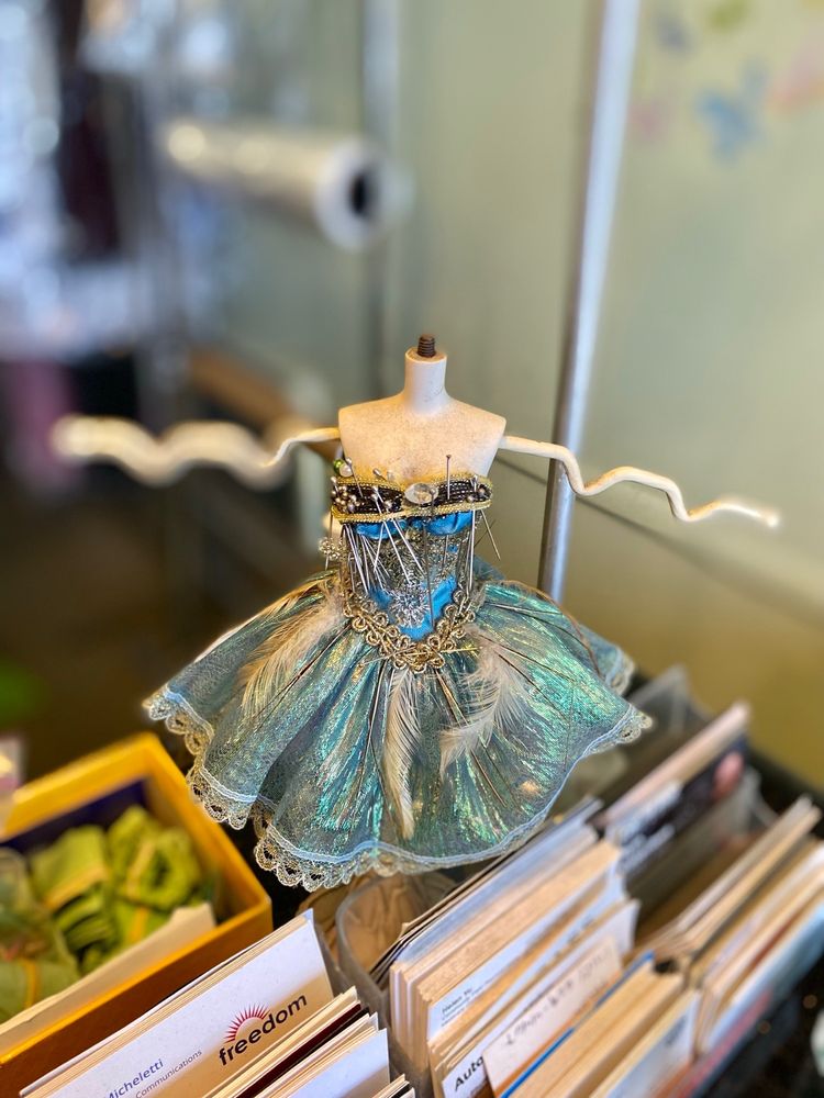 Broadmoor Cleaners Laundry & Alteration