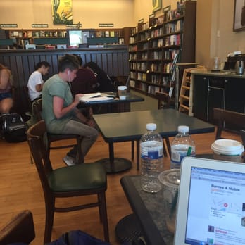 Barnes Noble 24 Reviews Bookstores 200 W Rt 70