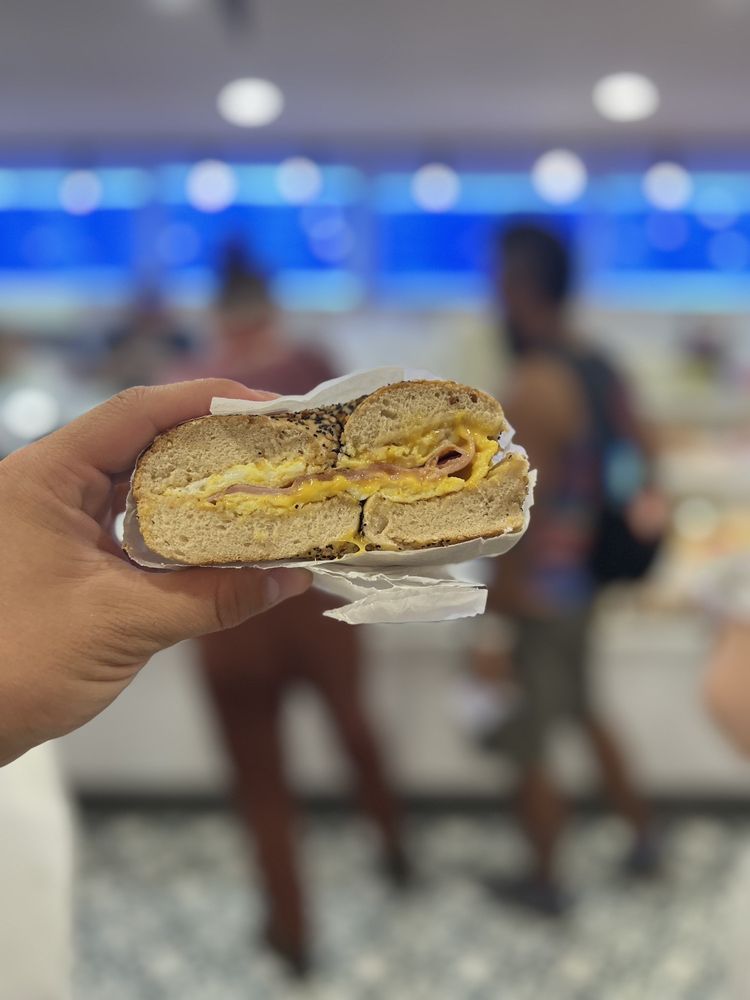Broad Nosh Bagels & Deli