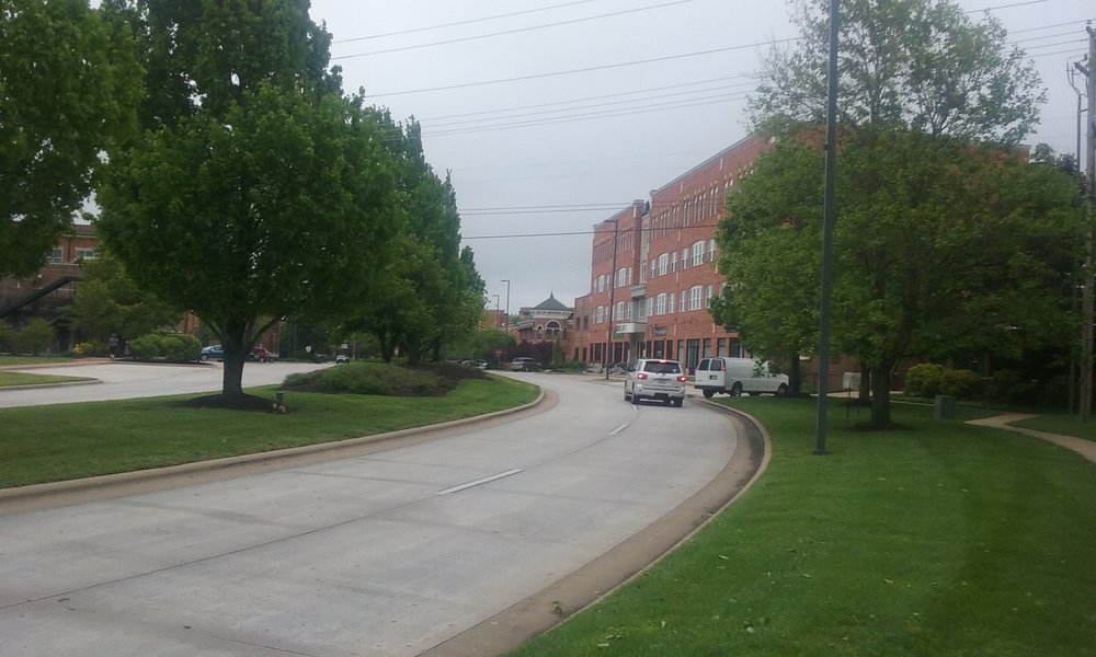 Lake Shore at Chesterfield Village 27 Photos Apartments 3660 S