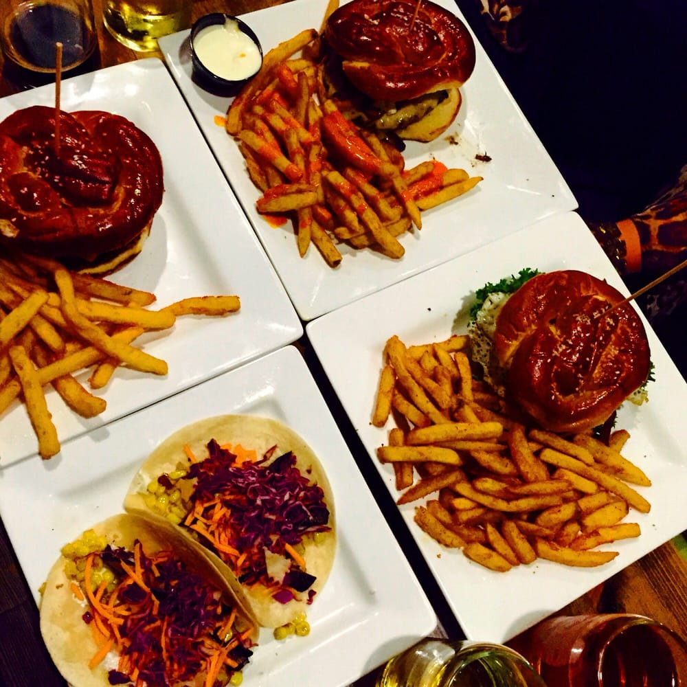 Flynn’s Irish Pub 90 Photos & 178 Reviews Irish Pub 219 N Main St