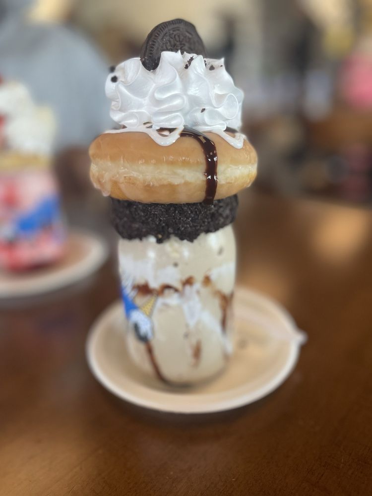 The Crazy Mason Milkshake Bar