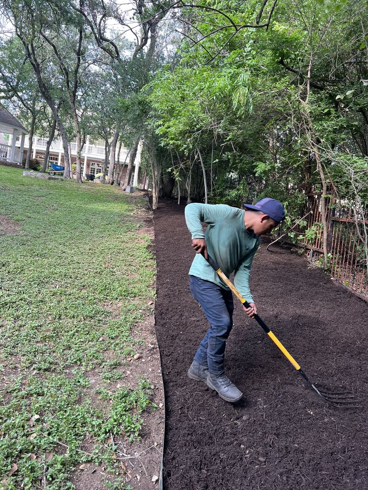 Lorenzo Landscaping