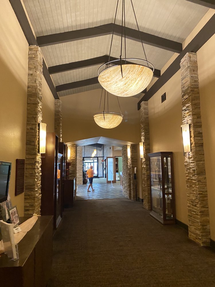 Bear Valley Country Club