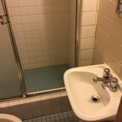 Deegan Motel 15 Photos Hotels 3600 Bailey Ave Bronx Ny Photo Of Deegan Motel Bronx Ny United States Small Bathroom With Hair