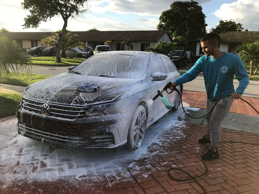 Sponges Mobile Car Wash & Detailing
