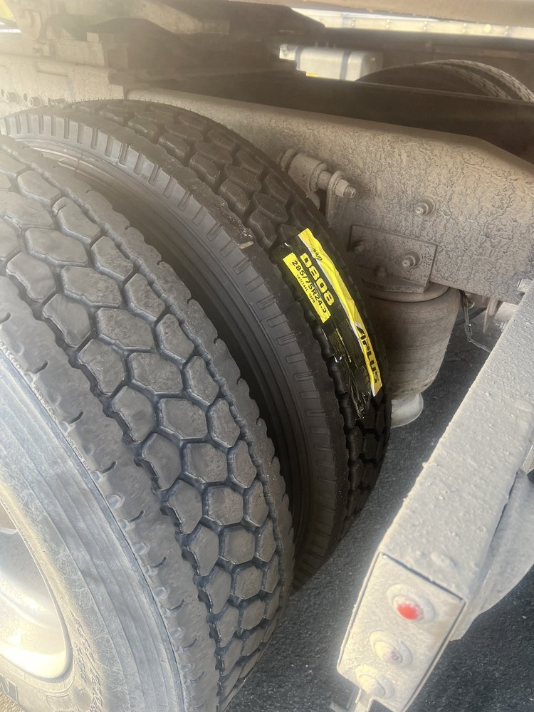 Tonnelle Tire Service
