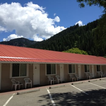 Overlander Motel Hotels 181 Shuswap Avenue Chase Bc Phone Photo Of Overlander Motel Chase Bc Canada