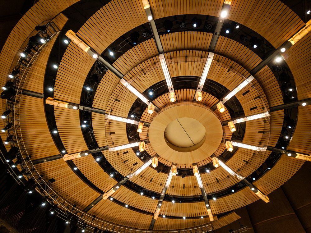 Visitor's Guide to the Roy Thomson Hall Toronto in Toronto