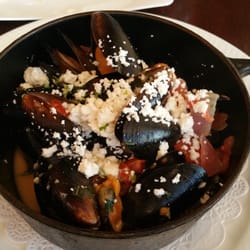 trata greek taverna