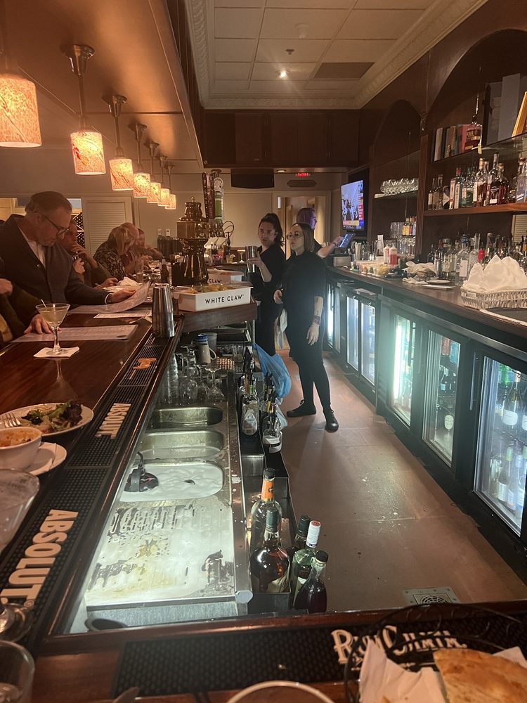 Nicolinni's Chophouse, Canfield Roadtrippers