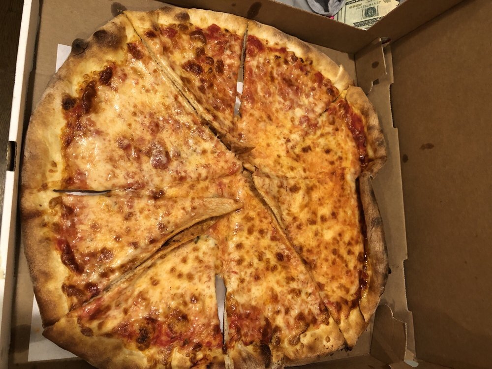 pinocchio-pizza-reviews-new-canaan-ct-one-bite