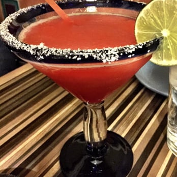 Macayo S Mexican Restaurants Closed 133 Photos 202 Reviews Photo Of Macayo S Mexican Restaurants Scottsdale Az United States Strawberry Margarita