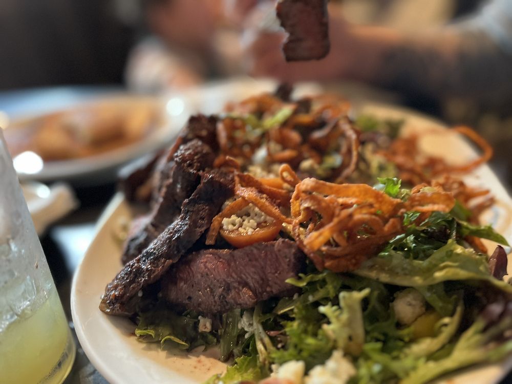 Rookies Sports Bar and Grill