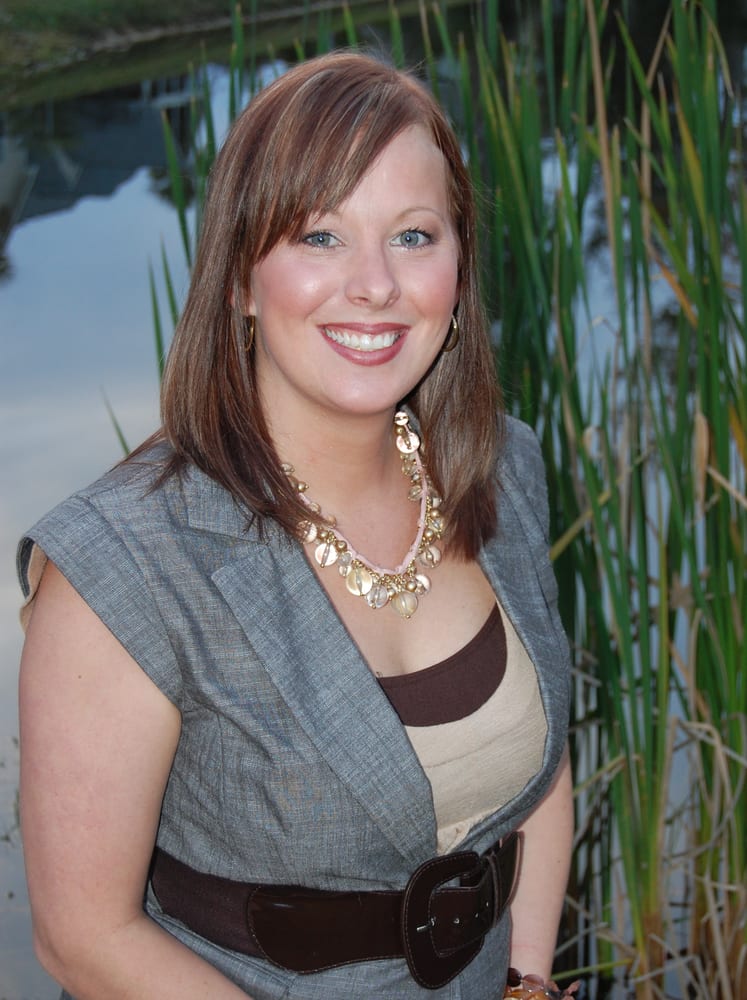Tabatha Mohr - RE/MAX Cornerstone Realty
