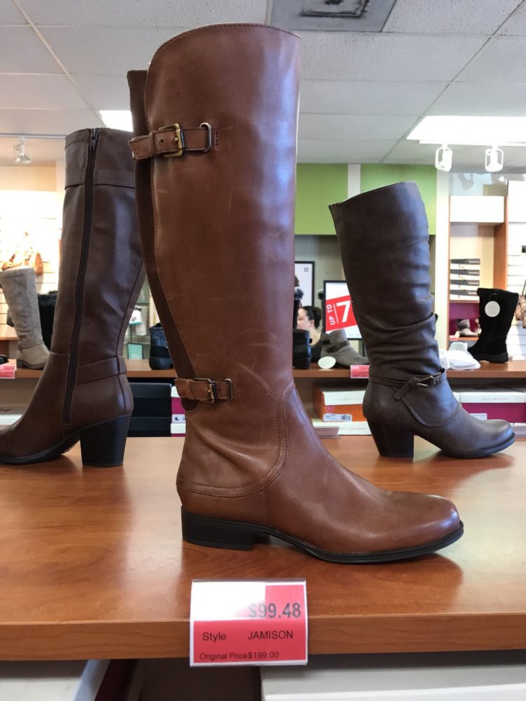 naturalizer tanger outlet