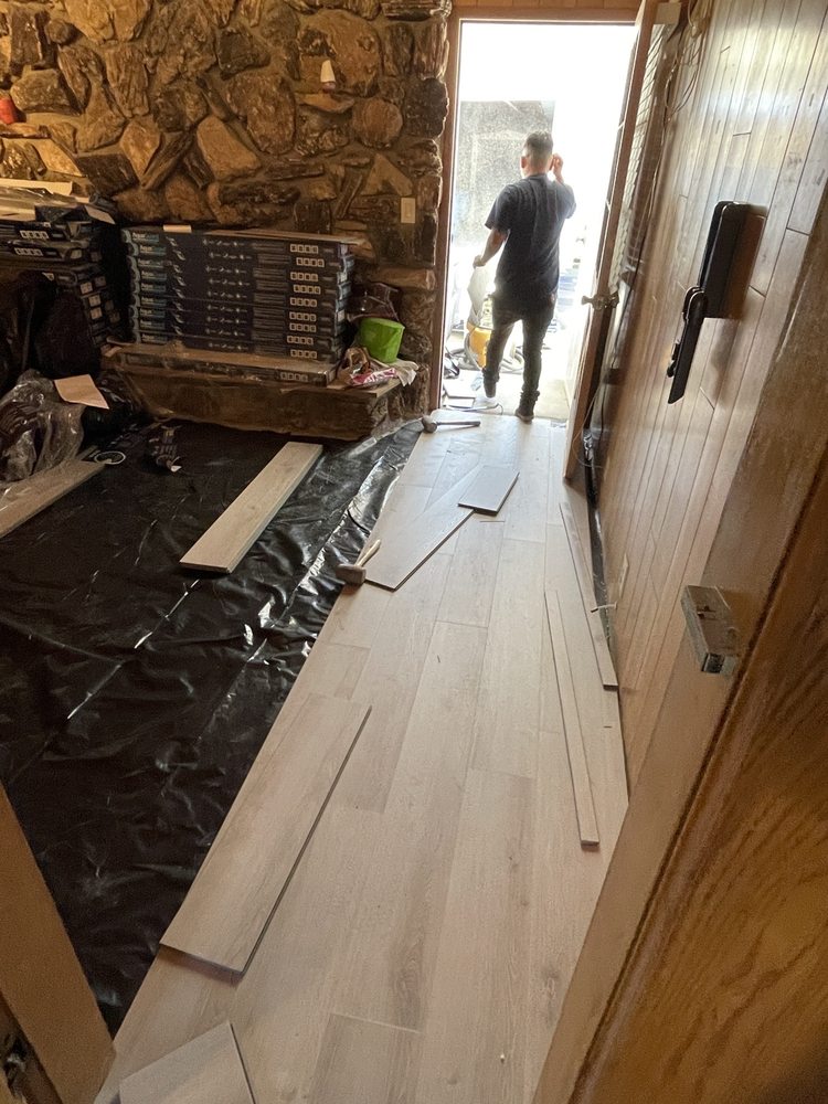 Mendoza's Flooring