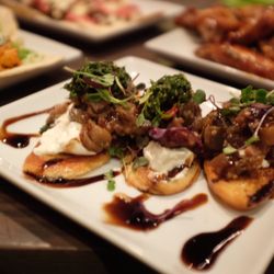 Pub Frato 76 Photos 100 Reviews American New 7548 Fredle Photo Of Pub Frato Concord Oh United States Eggplant Crostini