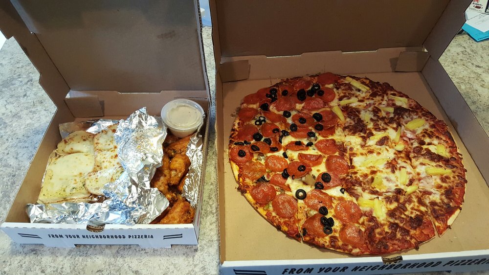 Piazza Deli & Pizzeria