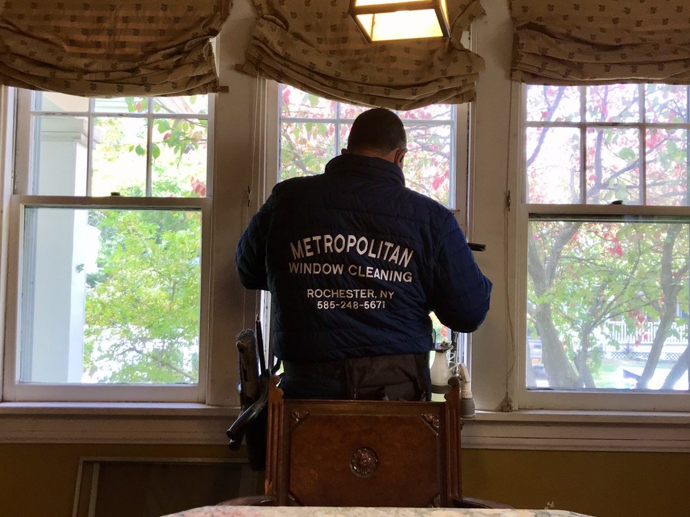Metropolitan Window Cleaning Service