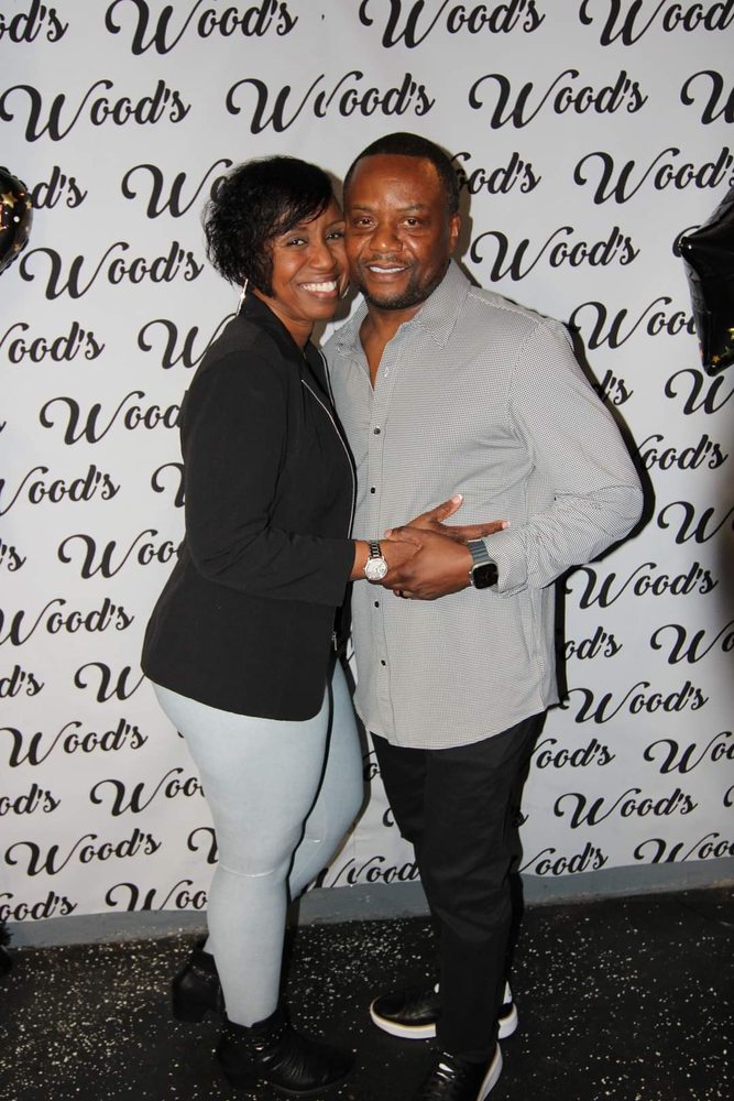 Wood’s Bar and Lounge