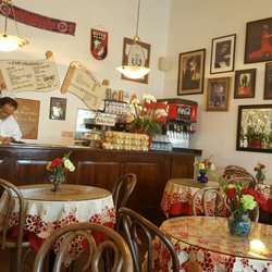 Empanada S Place 374 Photos 686 Reviews Argentine 3811 Photo Of Empanada S Place Los Angeles Ca United States Small Dining Room