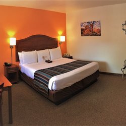 Adventure 48 Photos 49 Reviews Hotels 512 N Main St Moab