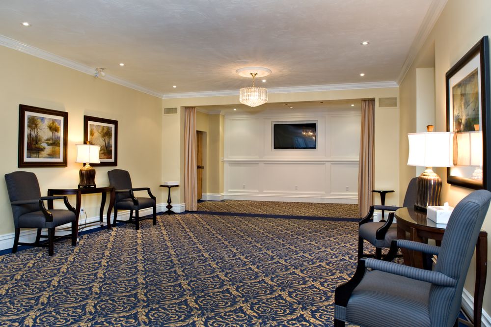 Smith's Funeral Homes