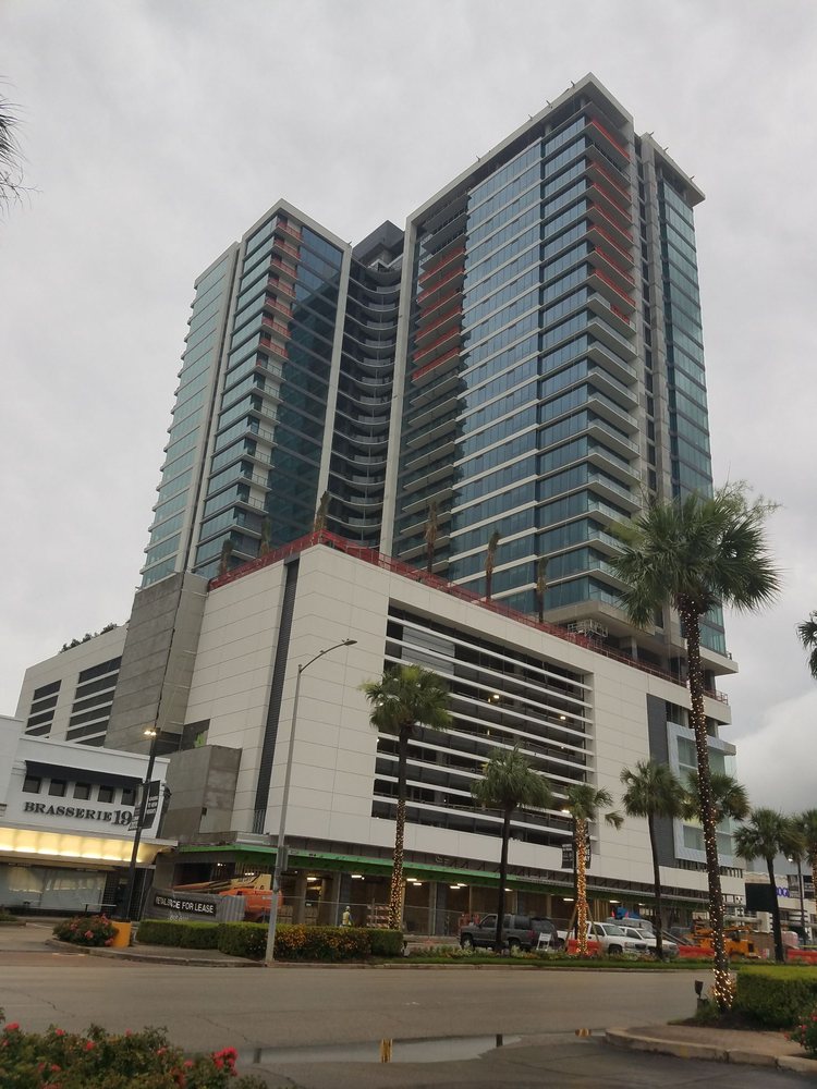 River Oaks Shopping Center