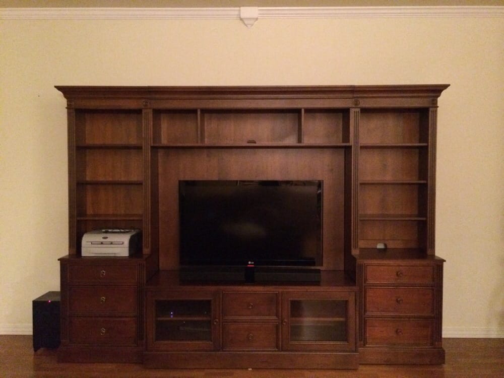 Delivered With The Wrong Drawer Pulls Bottom Left Are Metal
