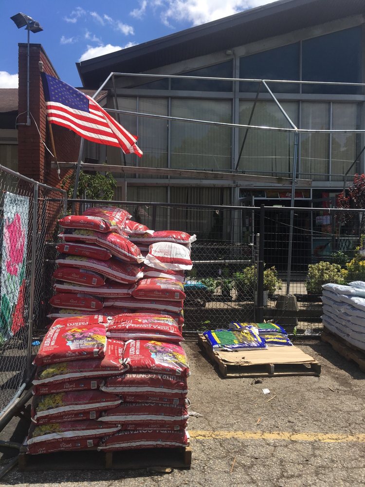 Treeland Garden Center & Nursery