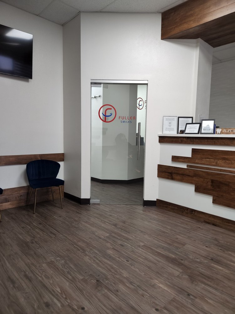 image of business Fuller Smiles - Rialto