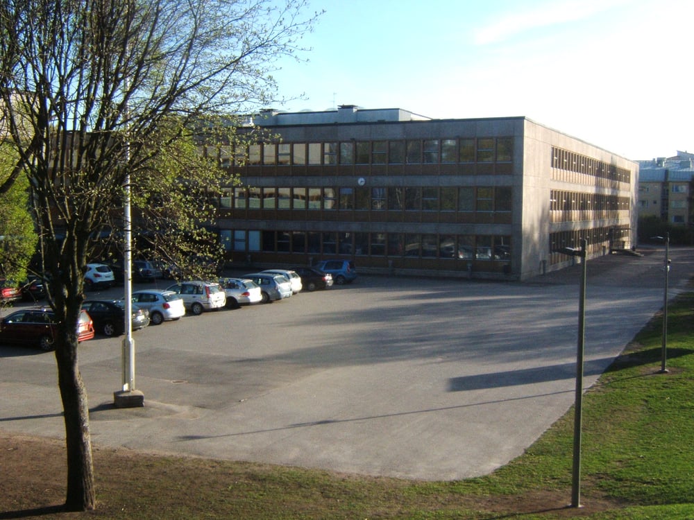 Suomalainen Yhteiskoulu 13 Photos Primary Schools Isonnevantie 8, Etelä Suomalainen Yhteiskoulu 13 Photos Primary Schools Isonnevantie 8, Etelä