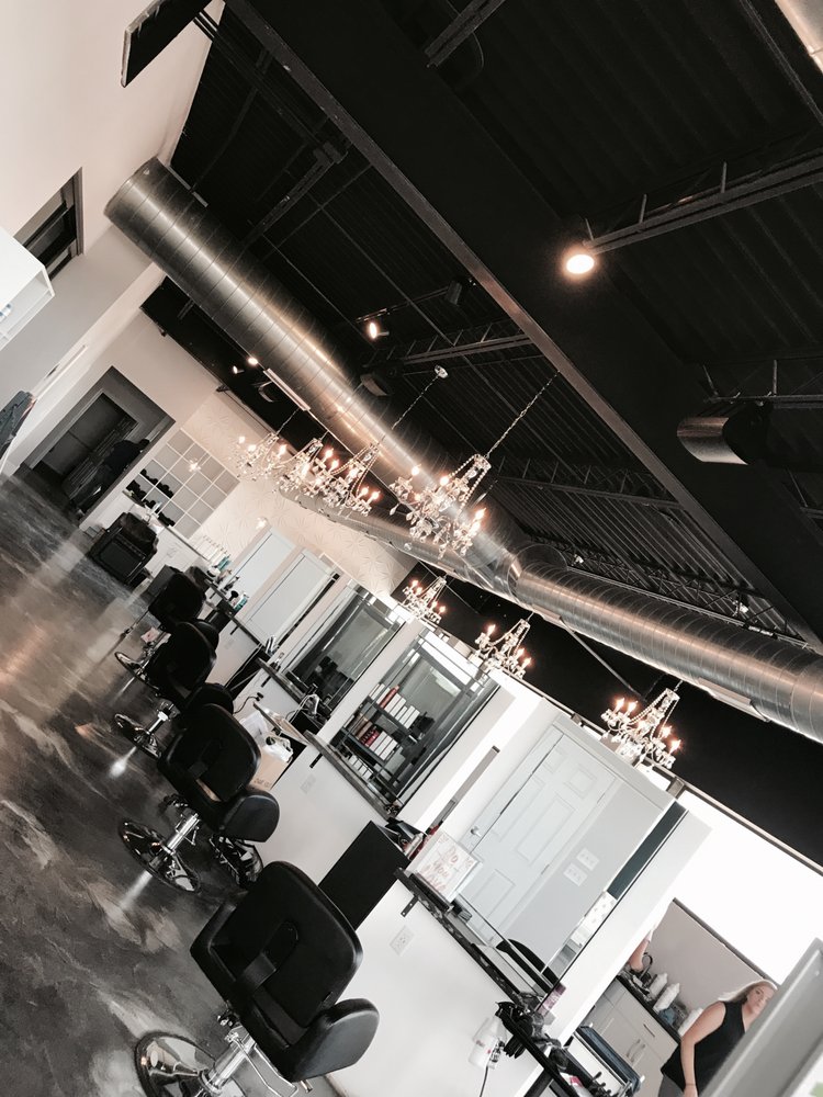 Capelli’s Studio & Spa 74 Photos Hair Salons 160 E Main St