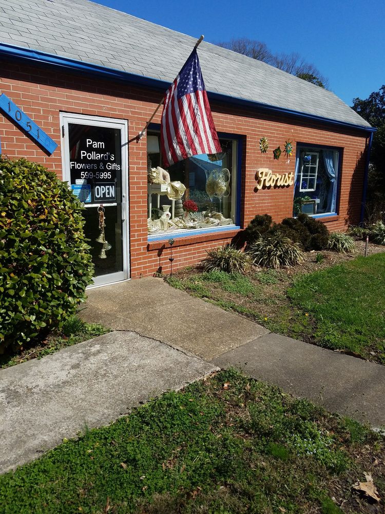 Pam Pollard’s Flowers & Gifts Florists 10510 Warwick Blvd, Newport