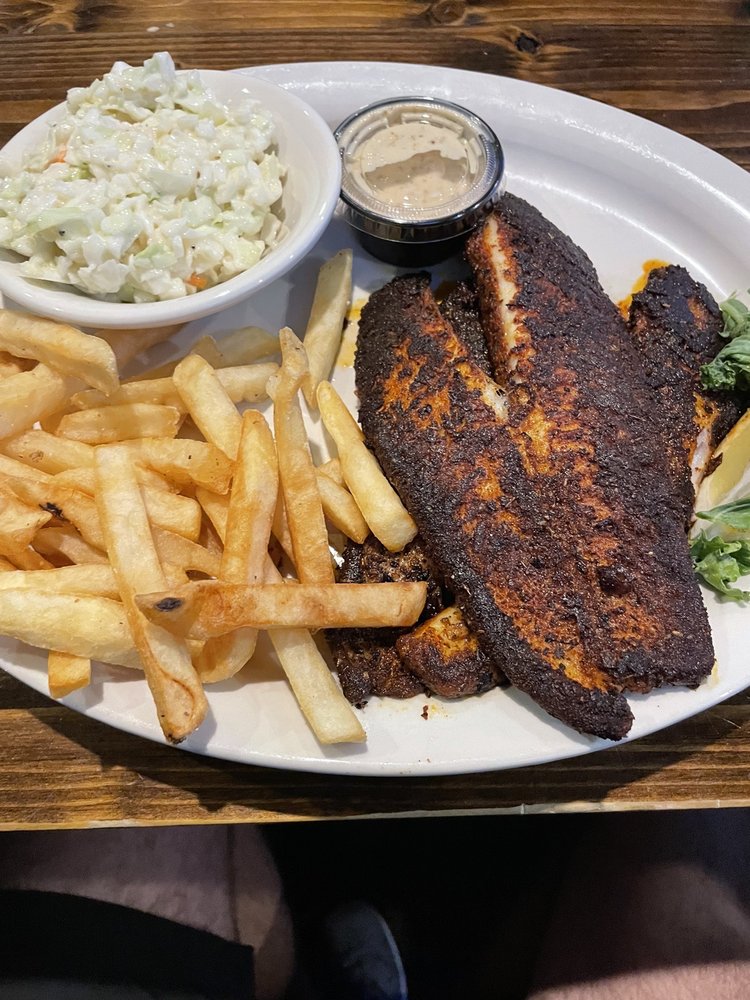 Sidelines Sports Bar & Restaurant