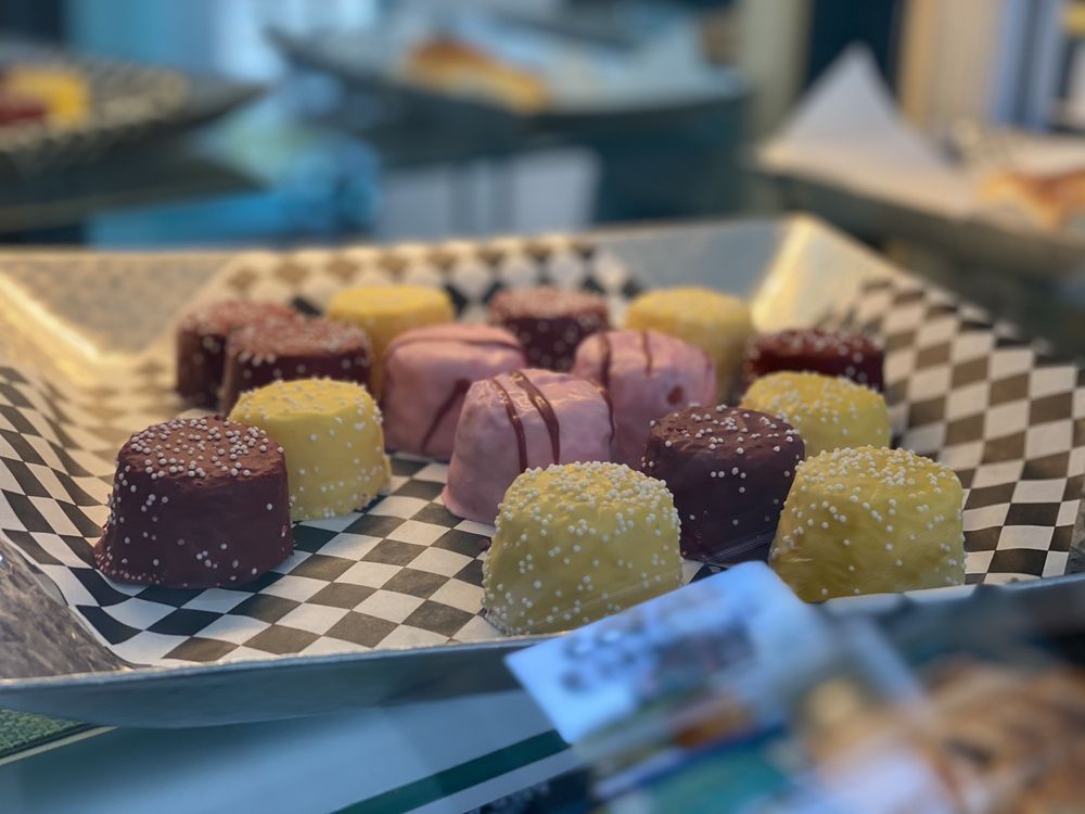 Castagnola Deli & Cafe