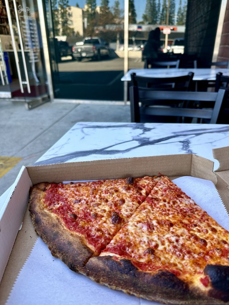 Joe’s Pizza Studio City