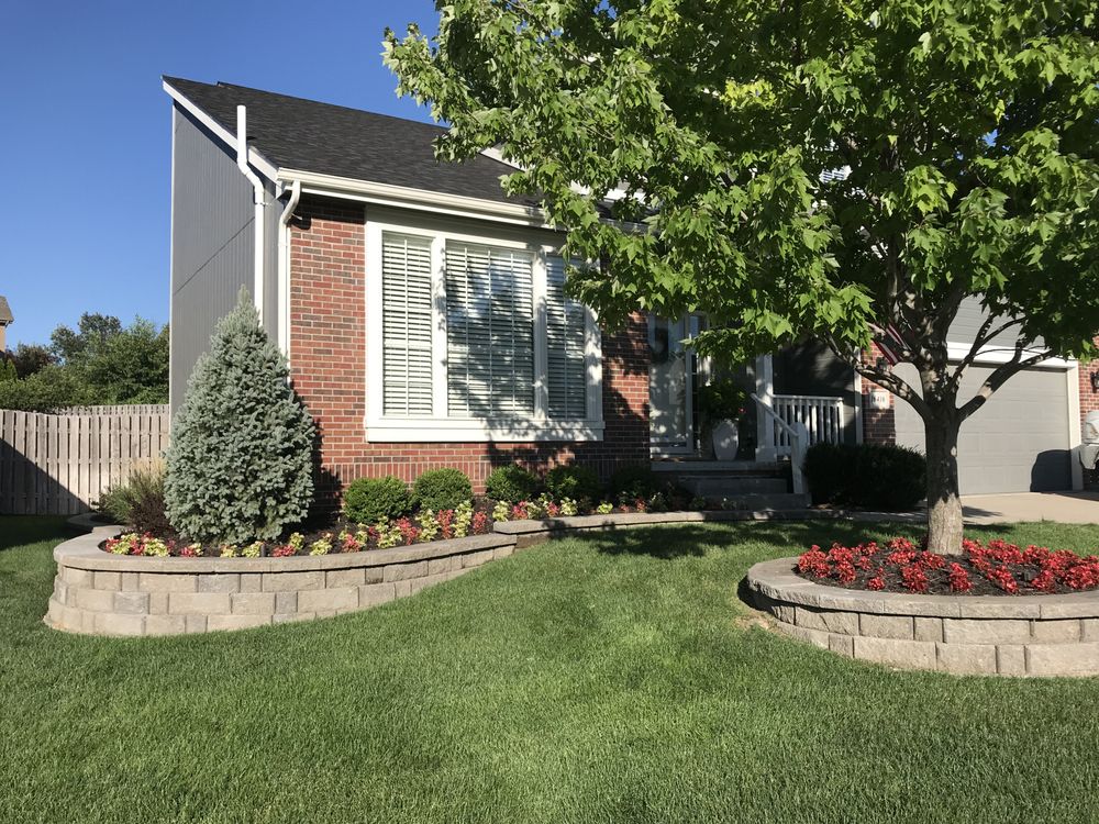Retaining Wall Tree Ring Plants And Flowers All Installed