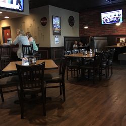 Sam Louie S Closed 18 Photos 26 Reviews Pizza 445 Photo Of Sam Louie S Green Bay Wi United States A New