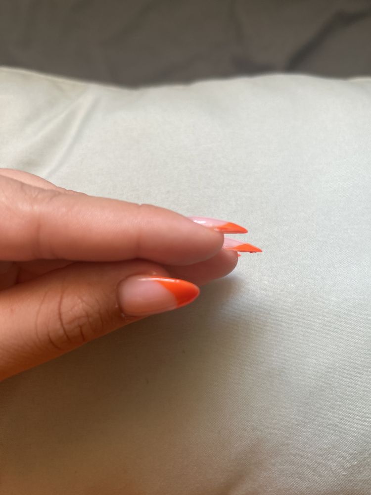 Golden Nails & Spa