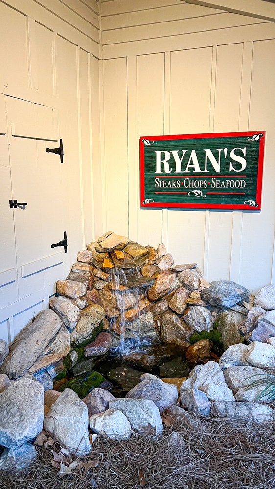 Ryan's Restaurant -Steaks-Chops & Seafood