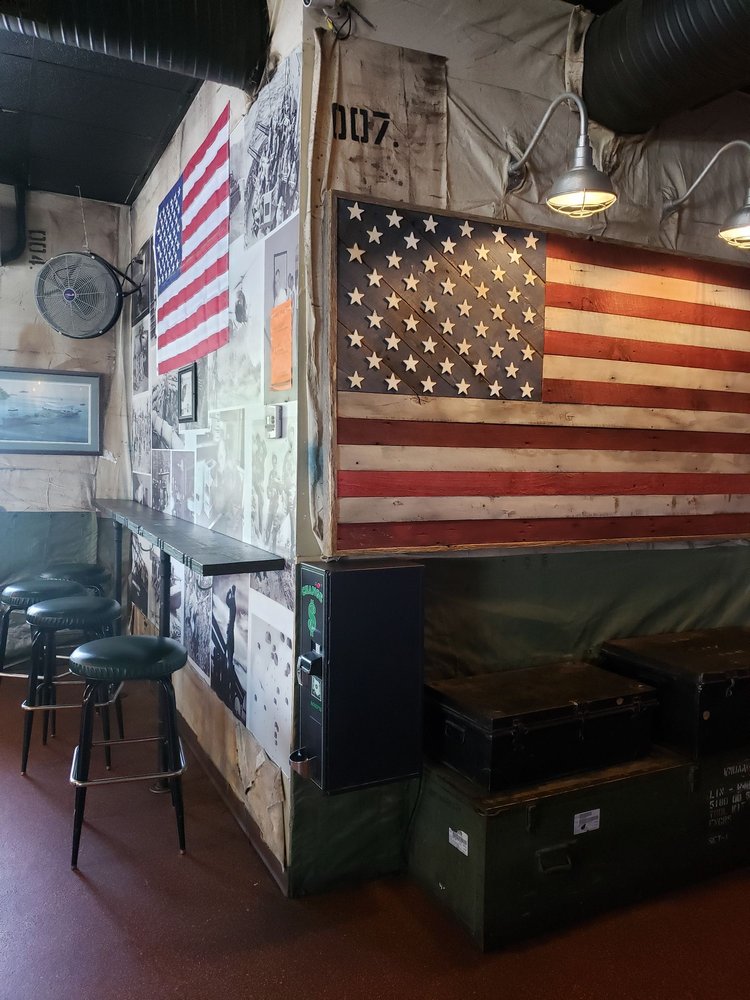 22 Klicks Bar & Grill